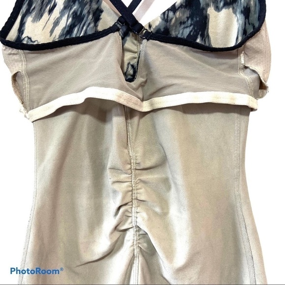 Lululemon Open Your Heart Marbled Granite Black 4 - Picture 5 of 12